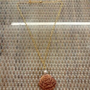 Gold Shell Pendant Necklace